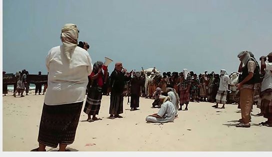 القاعدة يعدم مواطنين في المكلا