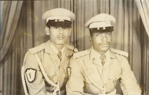 القاضي وزميله العماني في الكلية الحربية